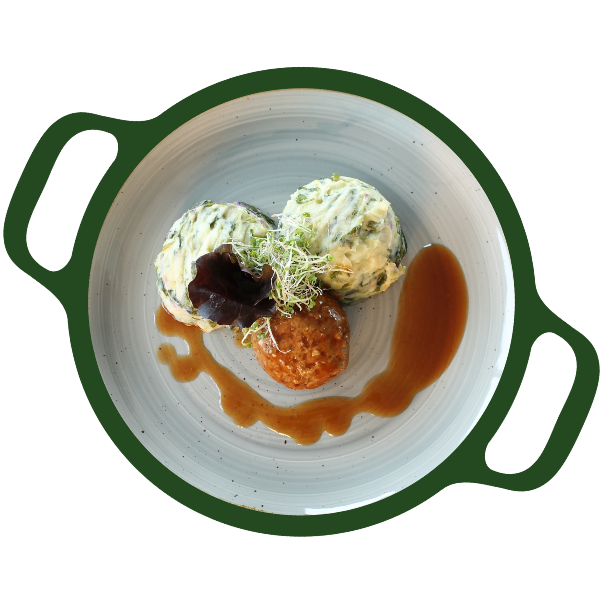 Stamppot andijvie en rundergehaktbal met mosterd