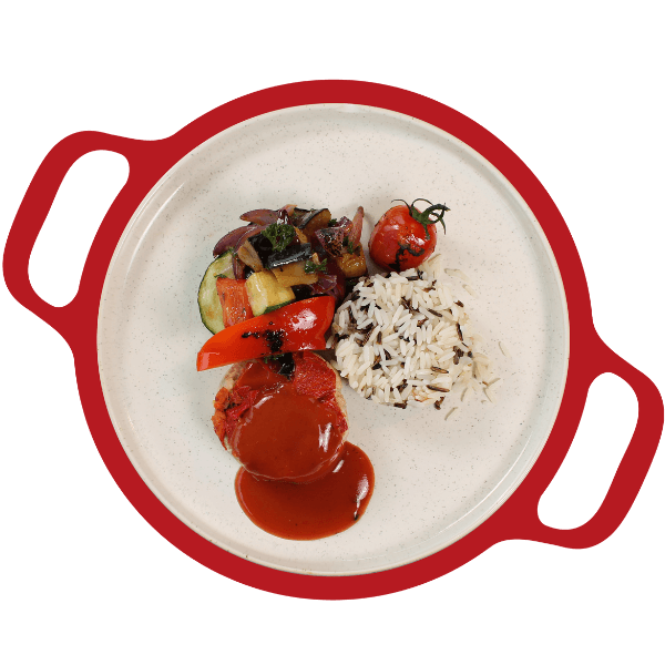 Vistimbaal, tomatensaus, ratatouille en wilde rijst